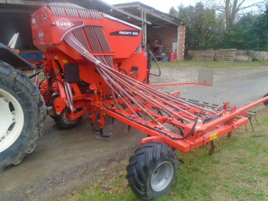 Kuhn MEGANT 600 - Semănătoare: Foto 5 Kuhn MEGANT 600 - Semănătoare: Foto 5