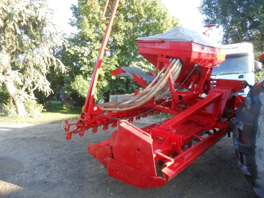 Kverneland DAS + Kverneland herse rotative - Semănătoare combinată: Foto 3 Kverneland DAS + Kverneland herse rotative - Semănătoare combinată: Foto 3