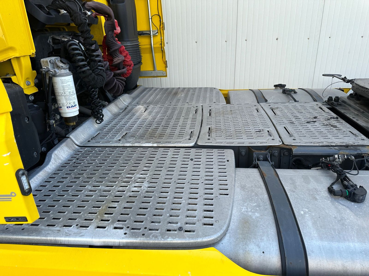 DAF XF 530 SSC Standklima Leder ALU Vollluft - Cap tractor: Foto 5 DAF XF 530 SSC Standklima Leder ALU Vollluft - Cap tractor: Foto 5