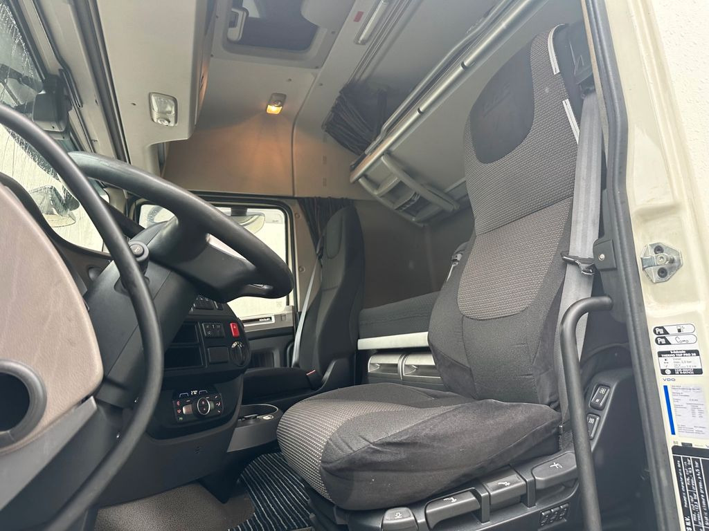 DAF XF 460 SpaceCab Retarder TÜV neu DAF XF 460 SpaceCab Retarder - Camion transport containere/ Swap body: Foto 5 DAF XF 460 SpaceCab Retarder TÜV neu DAF XF 460 SpaceCab Retarder - Camion transport containere/ Swap body: Foto 5