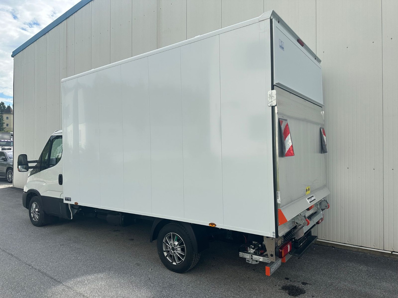 Iveco Daily 35S14 8g HiMatic LBW Mod 2025 - Autoutilitară box: Foto 3 Iveco Daily 35S14 8g HiMatic LBW Mod 2025 - Autoutilitară box: Foto 3