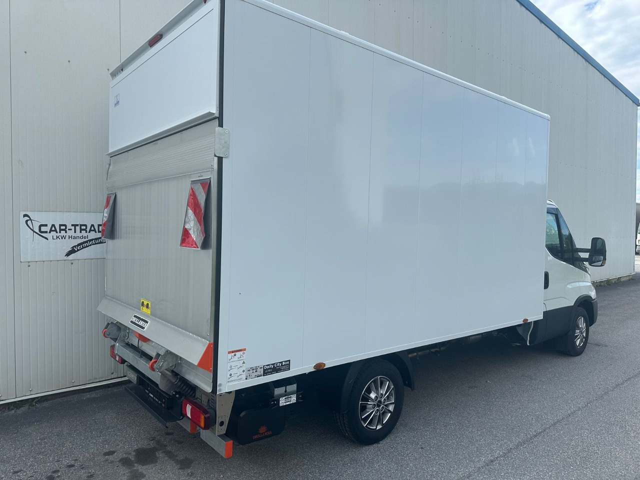 Iveco Daily 35S14 8g HiMatic LBW Mod 2025 - Autoutilitară box: Foto 4 Iveco Daily 35S14 8g HiMatic LBW Mod 2025 - Autoutilitară box: Foto 4