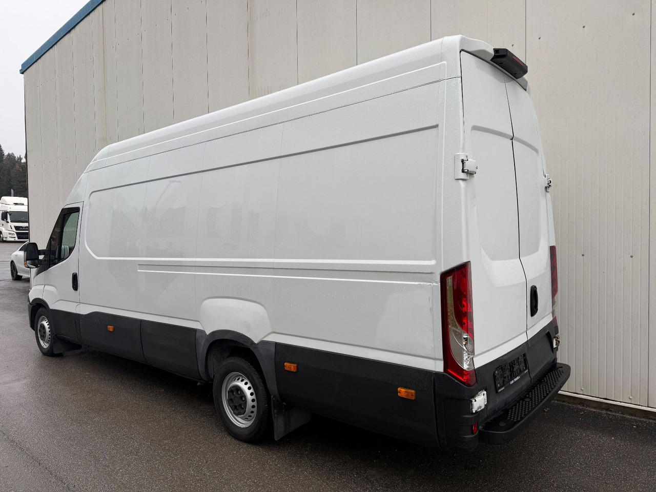 Iveco Daily 35S14 HiMatic L4H3 Maxi Iveco Daily 35S14 HiMatic L4H3 Maxi - Dubă: Foto 4 Iveco Daily 35S14 HiMatic L4H3 Maxi Iveco Daily 35S14 HiMatic L4H3 Maxi - Dubă: Foto 4