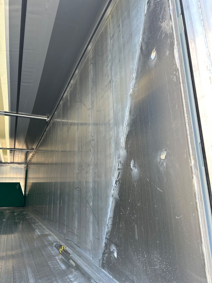 Kraker CF-200ZL Lift 92m³ - Semiremorcă cu podea culisantă: Foto 5 Kraker CF-200ZL Lift 92m³ - Semiremorcă cu podea culisantă: Foto 5