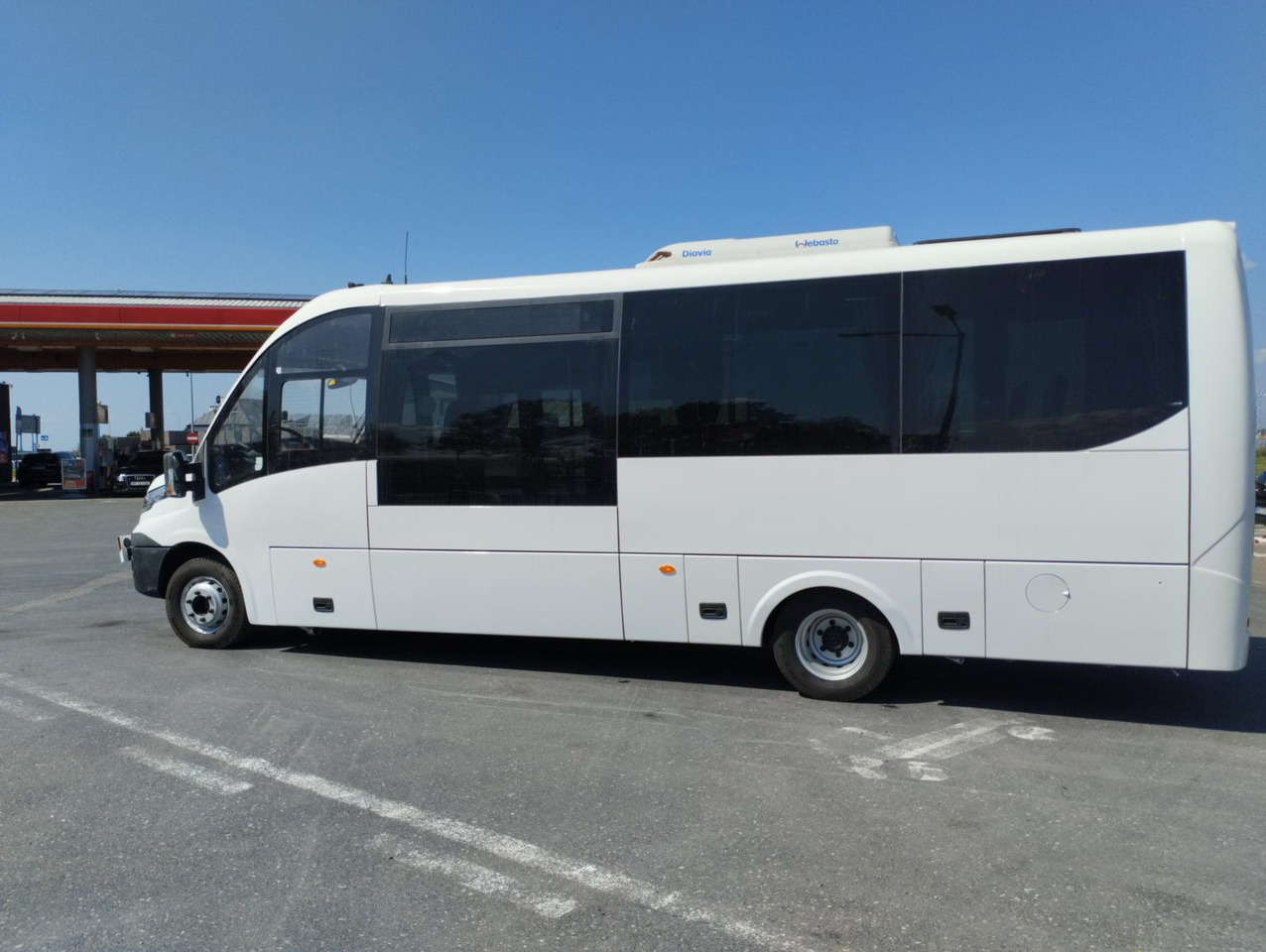 IVECO FIRST ROSERO 70C18 în leasing IVECO FIRST ROSERO 70C18: Foto 14 IVECO FIRST ROSERO 70C18 în leasing IVECO FIRST ROSERO 70C18: Foto 14