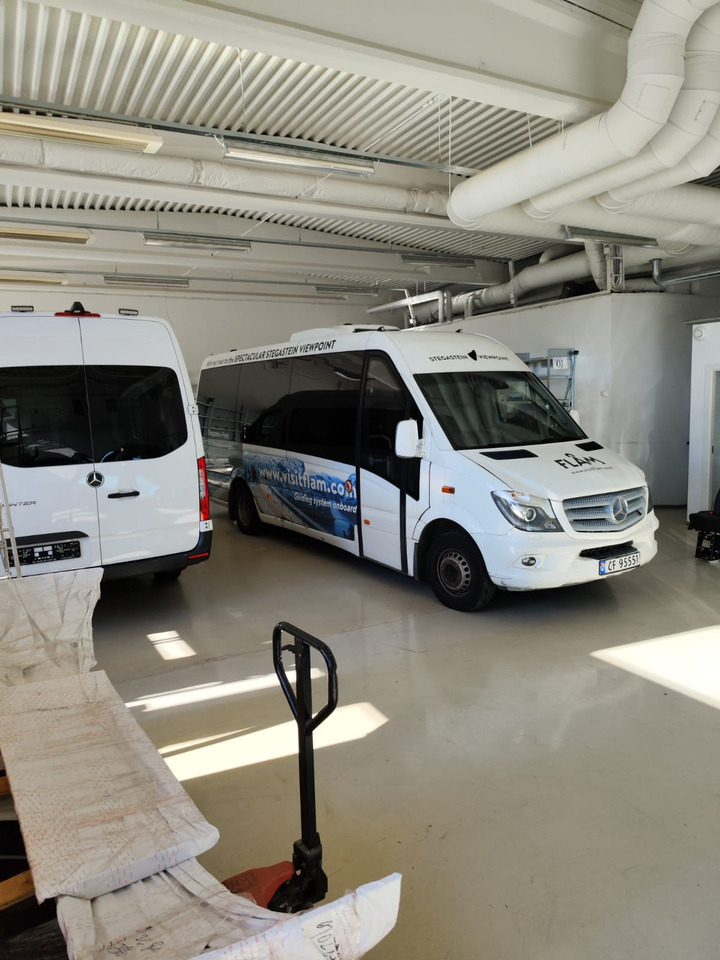 Microbuz, Transport persoane MERCEDES-BENZ SPRINTER 519: Foto 6 Microbuz, Transport persoane MERCEDES-BENZ SPRINTER 519: Foto 6