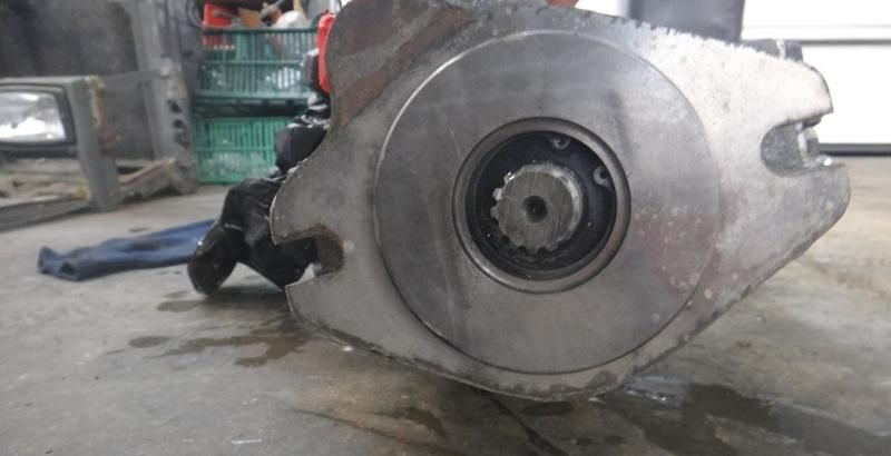 Fendt pompa hydrauliczna 13 ZEBÓW - Pompa hidraulica pentru Utilaje agricole: Foto 2 Fendt pompa hydrauliczna 13 ZEBÓW - Pompa hidraulica pentru Utilaje agricole: Foto 2