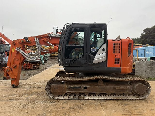 HITACHI ZX135USK-5B - Excavator pe şenile: Foto 2 HITACHI ZX135USK-5B - Excavator pe şenile: Foto 2