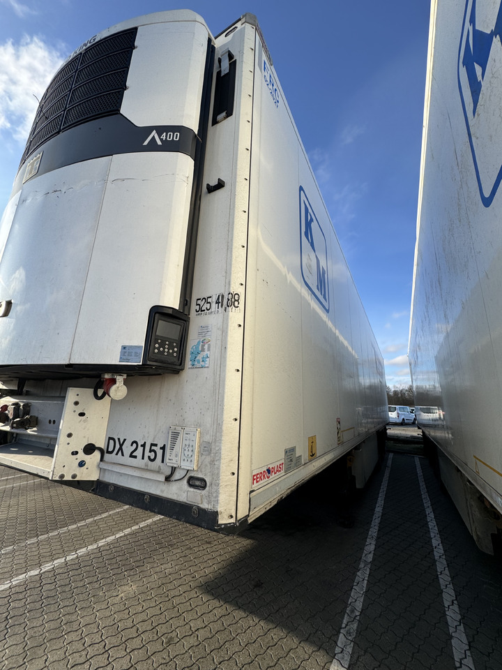 SCHMITZ Meat Rails ThermoKing - Semiremorcă frigider: Foto 2 SCHMITZ Meat Rails ThermoKing - Semiremorcă frigider: Foto 2