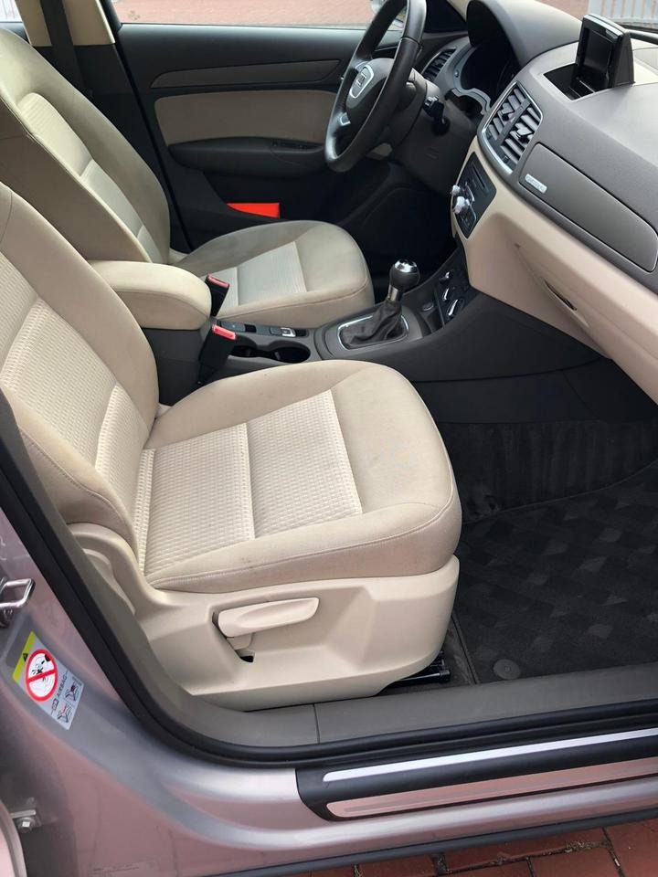 Audi Q3 TFSI + quattro + Autom. + ANK. + TÜV - Automobil: Foto 4 Audi Q3 TFSI + quattro + Autom. + ANK. + TÜV - Automobil: Foto 4