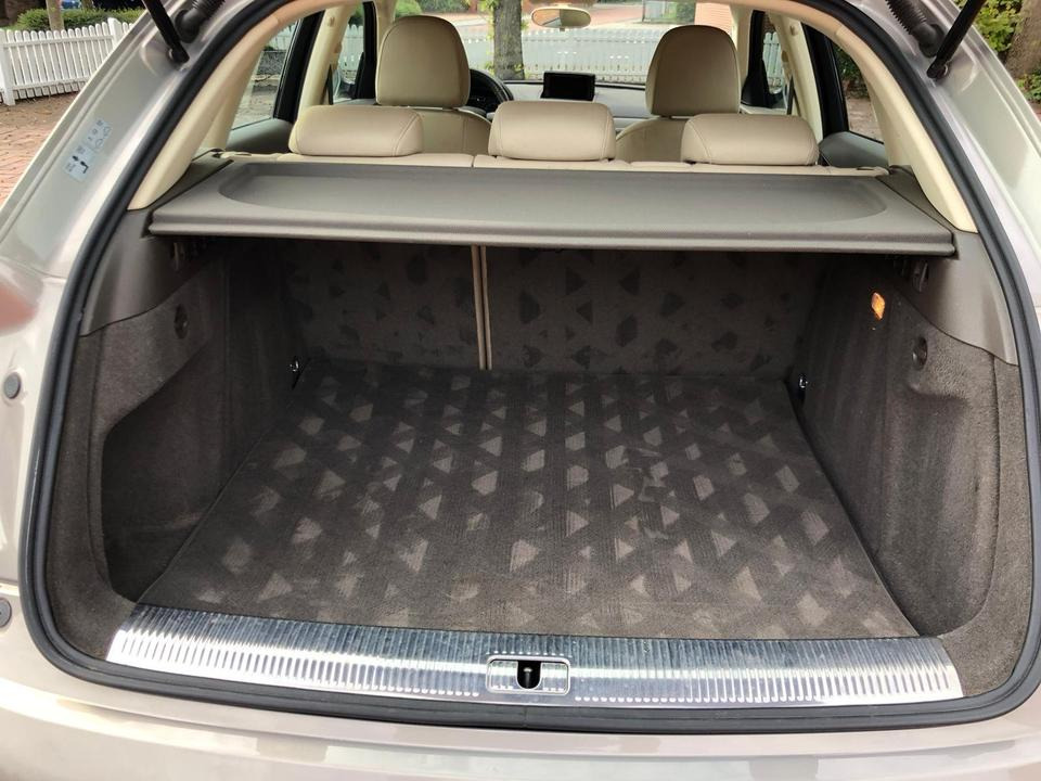 Audi Q3 TFSI + quattro + Autom. + ANK. + TÜV - Automobil: Foto 5 Audi Q3 TFSI + quattro + Autom. + ANK. + TÜV - Automobil: Foto 5