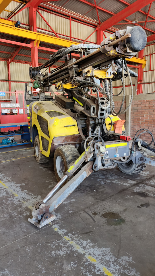 EPIROC T20R - Utilaje miniere: Foto 3 EPIROC T20R - Utilaje miniere: Foto 3