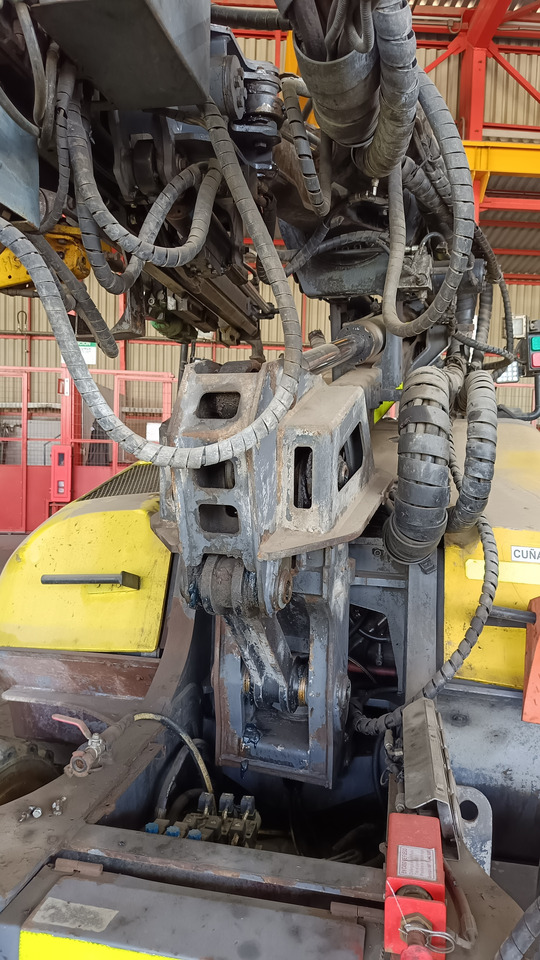 EPIROC T20R - Utilaje miniere: Foto 4 EPIROC T20R - Utilaje miniere: Foto 4