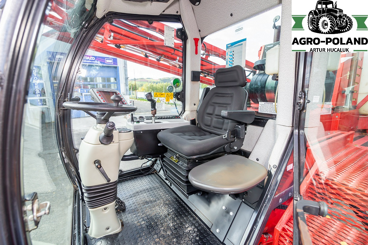 BARGAM GRIMAC 3500 - 2014 ROK - H 180 CM - 1640 h - GPS - 30 M - Mașină de erbicidat autopropulsata: Foto 4 BARGAM GRIMAC 3500 - 2014 ROK - H 180 CM - 1640 h - GPS - 30 M - Mașină de erbicidat autopropulsata: Foto 4