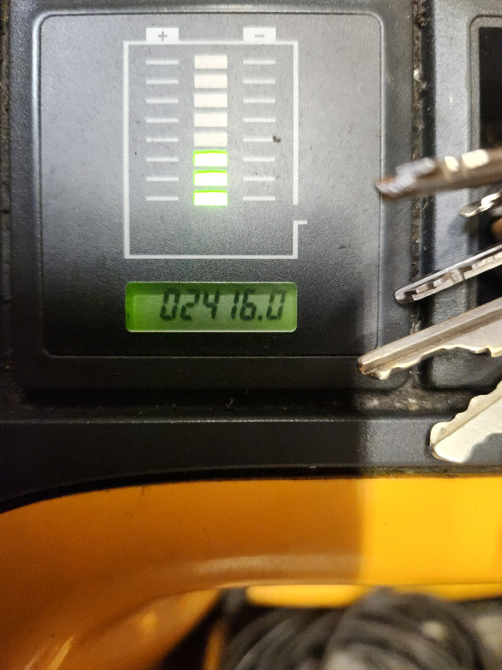 JUNGHEINRICH EJC110 250ZT - Transpalet la mare înălţime: Foto 2 JUNGHEINRICH EJC110 250ZT - Transpalet la mare înălţime: Foto 2