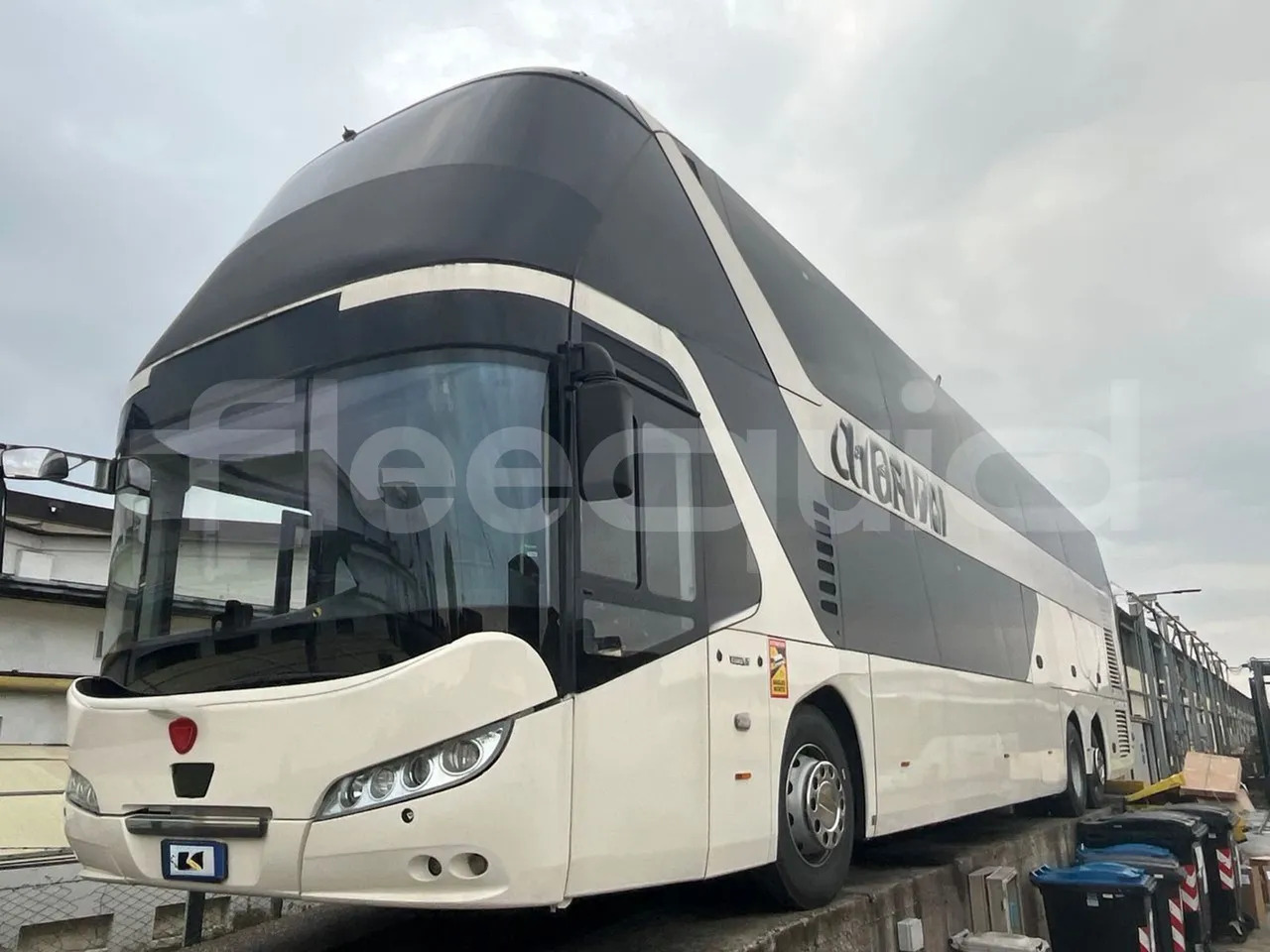 Neoplan Skyliner - Autobuz supraetajat: Foto 4 Neoplan Skyliner - Autobuz supraetajat: Foto 4