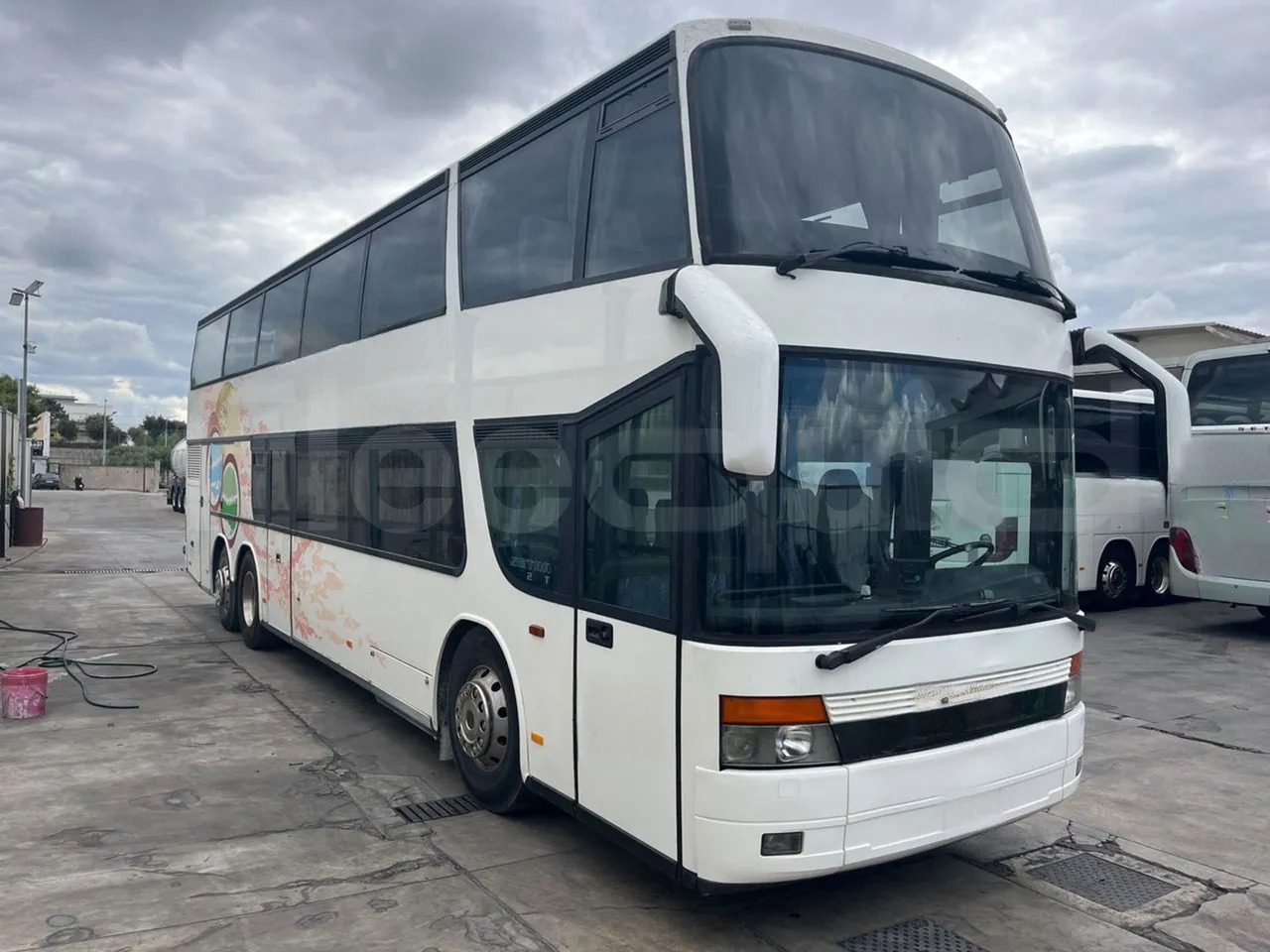 Setra S328 - Autobuz supraetajat: Foto 1 Setra S328 - Autobuz supraetajat: Foto 1