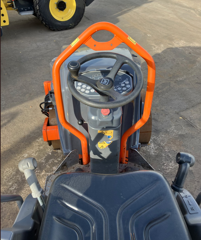 HAMM HD 10 C-VT - Cilindru compactor mixt: Foto 5 HAMM HD 10 C-VT - Cilindru compactor mixt: Foto 5