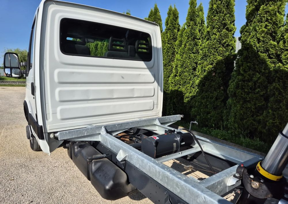 Iveco 50C15 3.0 150KM 35c15 - Autoutilitară basculantă: Foto 4 Iveco 50C15 3.0 150KM 35c15 - Autoutilitară basculantă: Foto 4