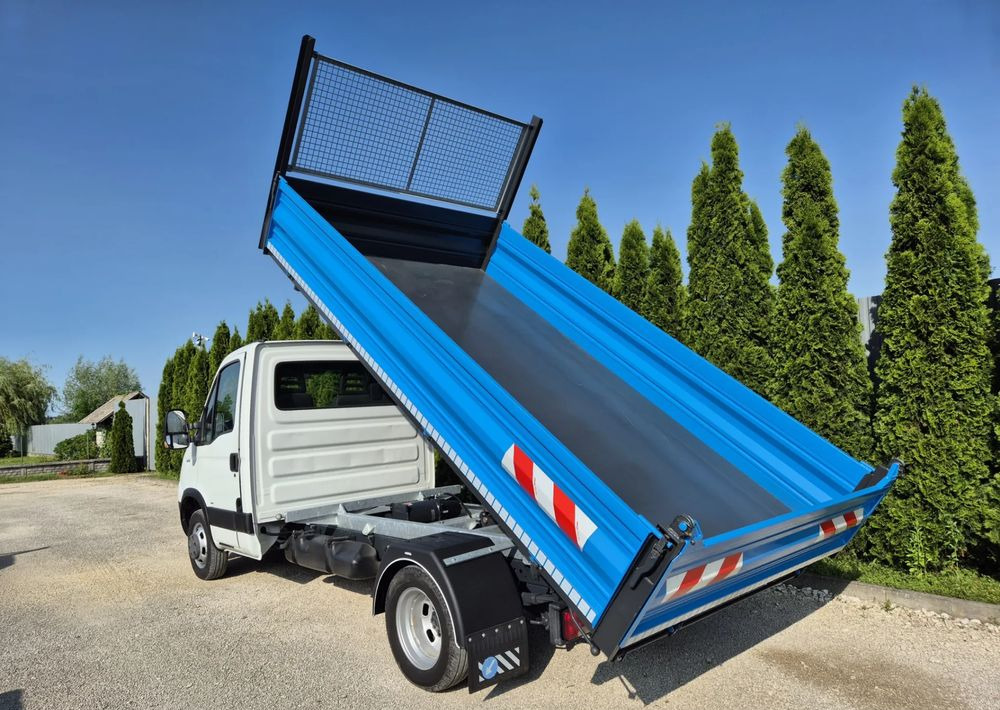 Iveco 50C15 3.0 150KM 35c15 - Autoutilitară basculantă: Foto 3 Iveco 50C15 3.0 150KM 35c15 - Autoutilitară basculantă: Foto 3