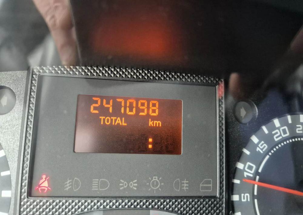 Autoutilitară basculantă Iveco 65C18 / 3.0 180KM/ Nowa Wywrotka 3-stronna/: Foto 8