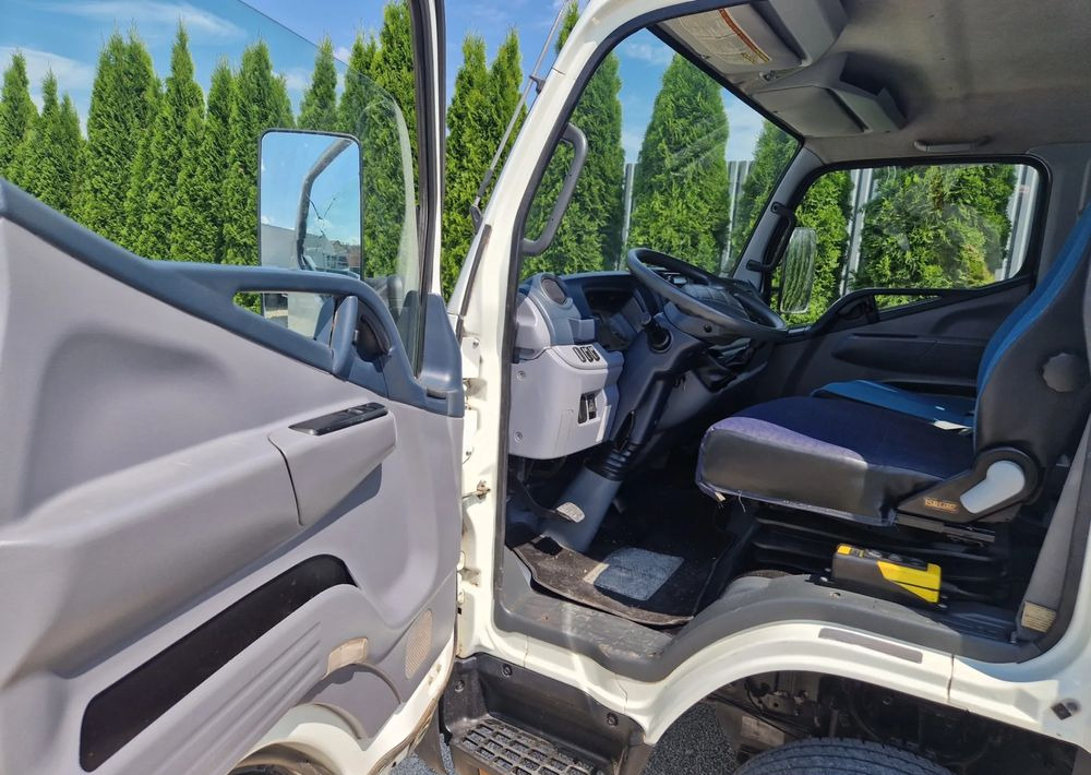 Mitsubishi CANTER 3C13 IVECO 3.0 EURO 5 - Autoutilitară basculantă: Foto 5 Mitsubishi CANTER 3C13 IVECO 3.0 EURO 5 - Autoutilitară basculantă: Foto 5