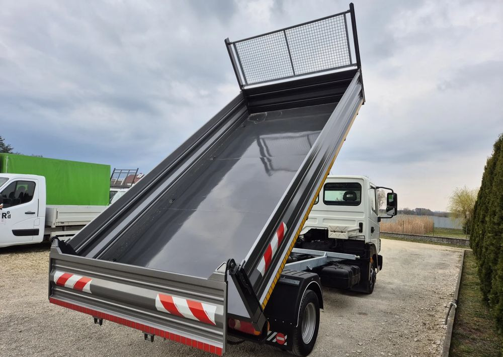 Nissan ATLEON 3.0 150KM Wywrotka 3-stronna - Autoutilitară basculantă: Foto 4 Nissan ATLEON 3.0 150KM Wywrotka 3-stronna - Autoutilitară basculantă: Foto 4