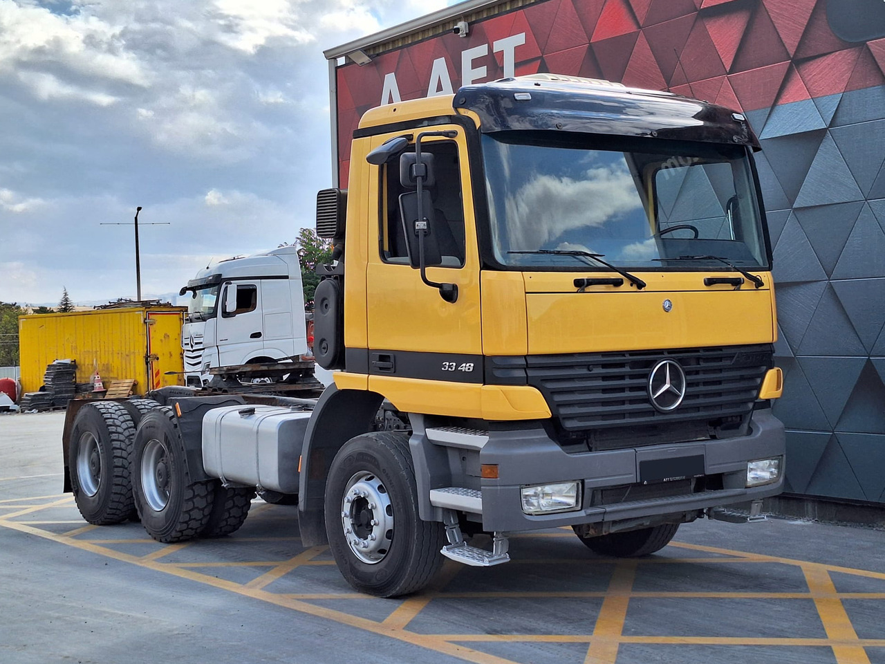 MERCEDES-BENZ ACTROS 3348 - Cap tractor: Foto 3 MERCEDES-BENZ ACTROS 3348 - Cap tractor: Foto 3