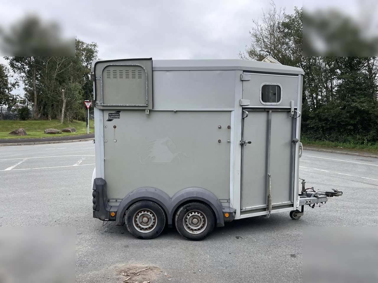 2012 IFOR WILLIAMS HB506 - Remorcă transport cai: Foto 5 2012 IFOR WILLIAMS HB506 - Remorcă transport cai: Foto 5