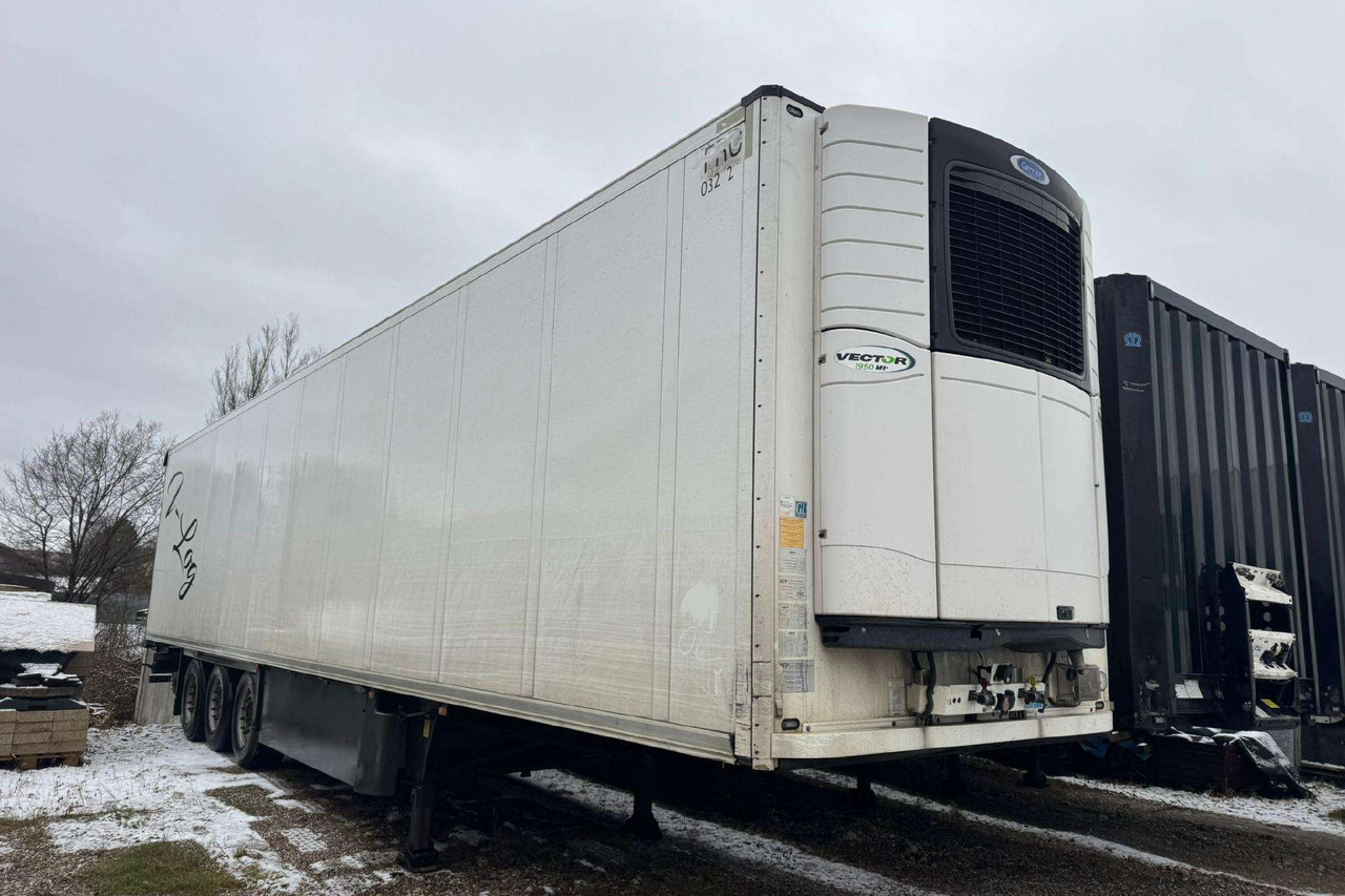 Schmitz Standart 7 cm multitemp - Semiremorcă frigider: Foto 1 Schmitz Standart 7 cm multitemp - Semiremorcă frigider: Foto 1