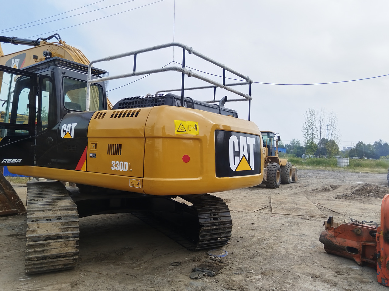 CATERPILLAR 330DL good condition 2024 30 ton excavator for sale - Excavator pe şenile: Foto 4 CATERPILLAR 330DL good condition 2024 30 ton excavator for sale - Excavator pe şenile: Foto 4