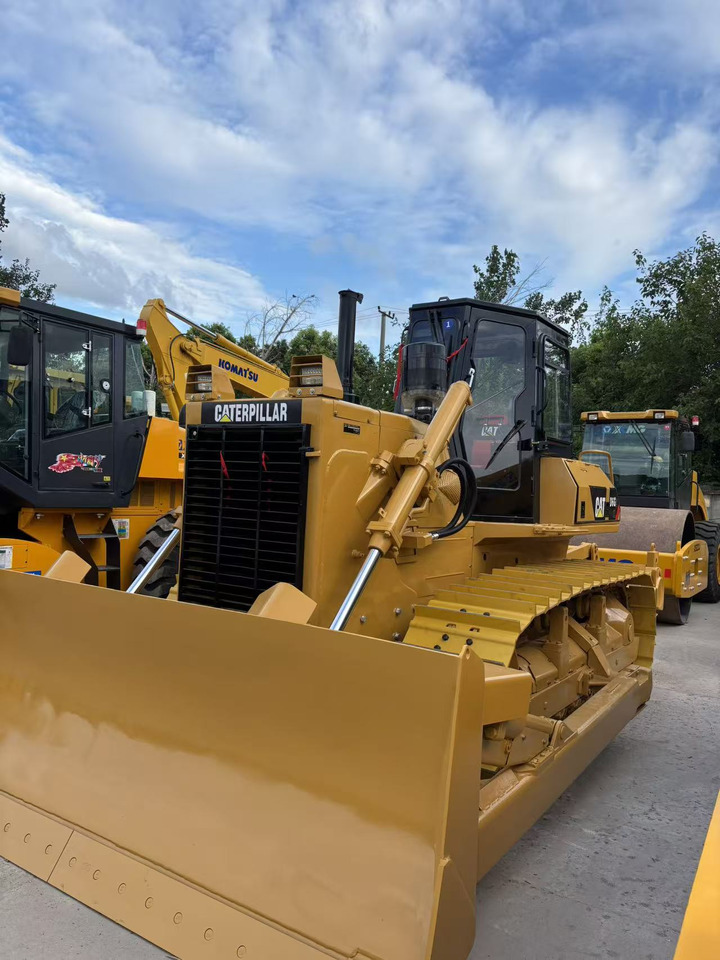CATERPILLAR D6G caterpillar USA brand Heavy Duty Bulldozer For Mining & Road Construction - Buldozer: Foto 1 CATERPILLAR D6G caterpillar USA brand Heavy Duty Bulldozer For Mining & Road Construction - Buldozer: Foto 1
