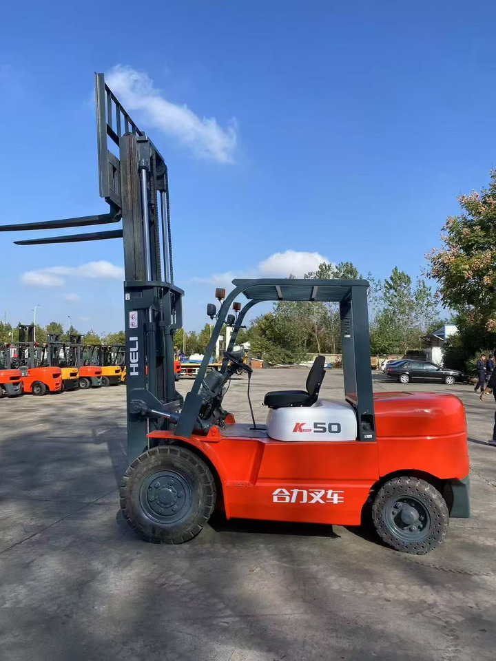 HELI k50 used diesel forklift Customizable mast clamps - Stivuitor diesel: Foto 3 HELI k50 used diesel forklift Customizable mast clamps - Stivuitor diesel: Foto 3