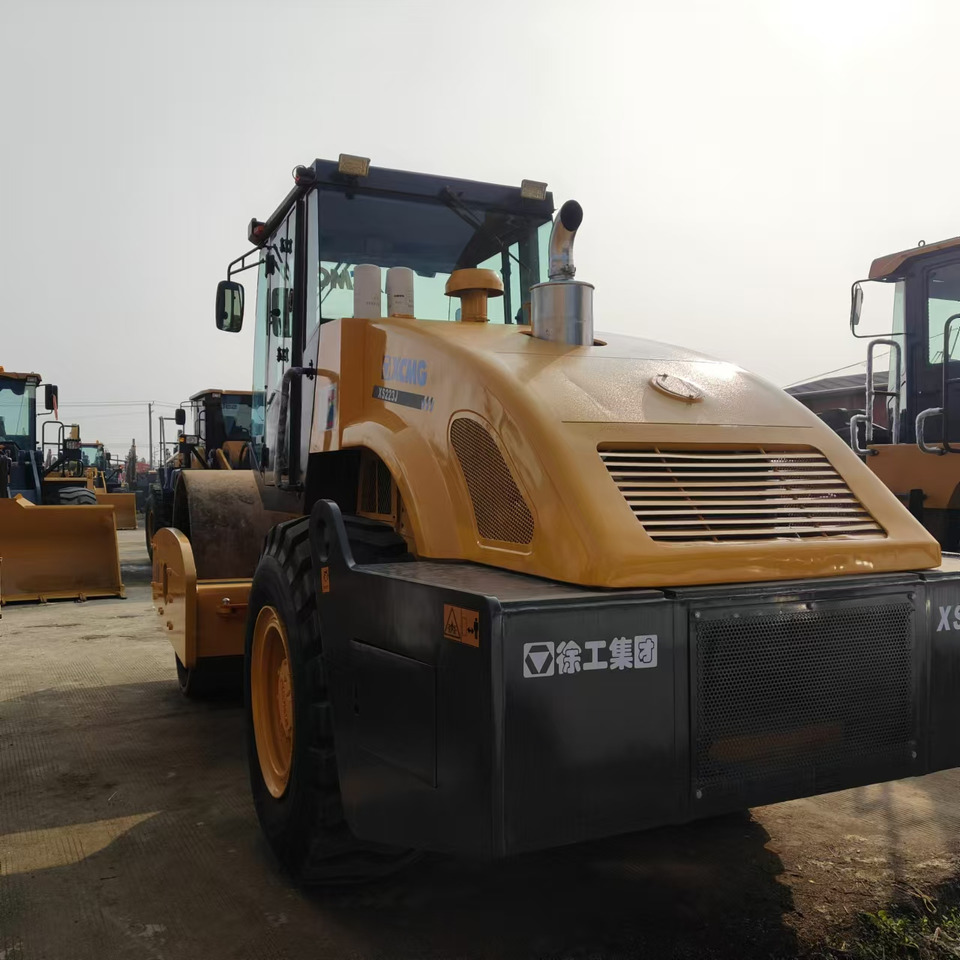 XCMG XS223J used road roller low hours factory price - Compactor: Foto 2 XCMG XS223J used road roller low hours factory price - Compactor: Foto 2