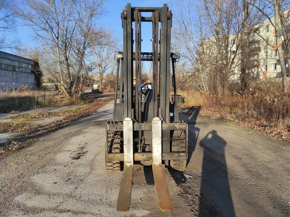 Yale GLP110MJN - Stivuitor GPL: Foto 5 Yale GLP110MJN - Stivuitor GPL: Foto 5