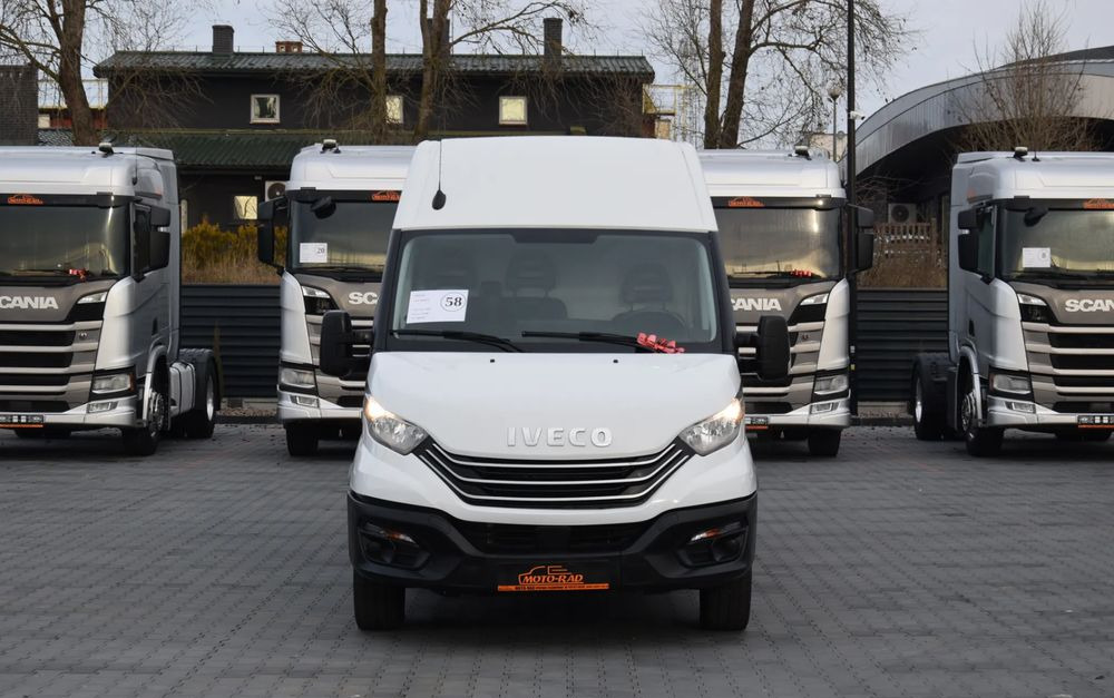 Iveco DAILY MAXI 35S14 / 2.3 - 140 KM / AUTOMAT HI-MATIC / NOWY MODEL / 3 OSOBY / DOSTAWCZE / BLASZAK / KAMERA COFANIA / TEMPOMAT / KLIMA / 2022 / SERWISOWANY / SPROWADZONY Z NIEMIEC - Dubă: Foto 2 Iveco DAILY MAXI 35S14 / 2.3 - 140 KM / AUTOMAT HI-MATIC / NOWY MODEL / 3 OSOBY / DOSTAWCZE / BLASZAK / KAMERA COFANIA / TEMPOMAT / KLIMA / 2022 / SERWISOWANY / SPROWADZONY Z NIEMIEC - Dubă: Foto 2