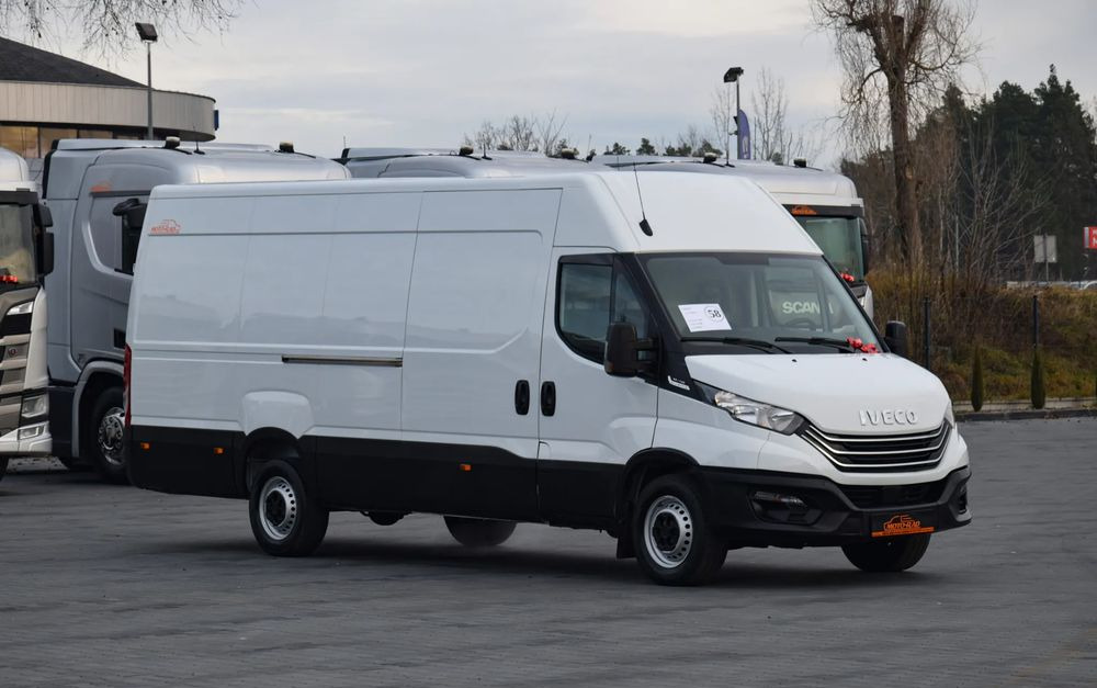 Iveco DAILY MAXI 35S14 / 2.3 - 140 KM / AUTOMAT HI-MATIC / NOWY MODEL / 3 OSOBY / DOSTAWCZE / BLASZAK / KAMERA COFANIA / TEMPOMAT / KLIMA / 2022 / SERWISOWANY / SPROWADZONY Z NIEMIEC - Dubă: Foto 3 Iveco DAILY MAXI 35S14 / 2.3 - 140 KM / AUTOMAT HI-MATIC / NOWY MODEL / 3 OSOBY / DOSTAWCZE / BLASZAK / KAMERA COFANIA / TEMPOMAT / KLIMA / 2022 / SERWISOWANY / SPROWADZONY Z NIEMIEC - Dubă: Foto 3