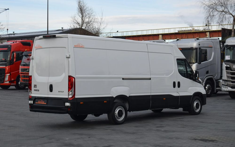 Iveco DAILY MAXI 35S14 / 2.3 - 140 KM / AUTOMAT HI-MATIC / NOWY MODEL / 3 OSOBY / DOSTAWCZE / BLASZAK / KAMERA COFANIA / TEMPOMAT / KLIMA / 2022 / SERWISOWANY / SPROWADZONY Z NIEMIEC - Dubă: Foto 5 Iveco DAILY MAXI 35S14 / 2.3 - 140 KM / AUTOMAT HI-MATIC / NOWY MODEL / 3 OSOBY / DOSTAWCZE / BLASZAK / KAMERA COFANIA / TEMPOMAT / KLIMA / 2022 / SERWISOWANY / SPROWADZONY Z NIEMIEC - Dubă: Foto 5