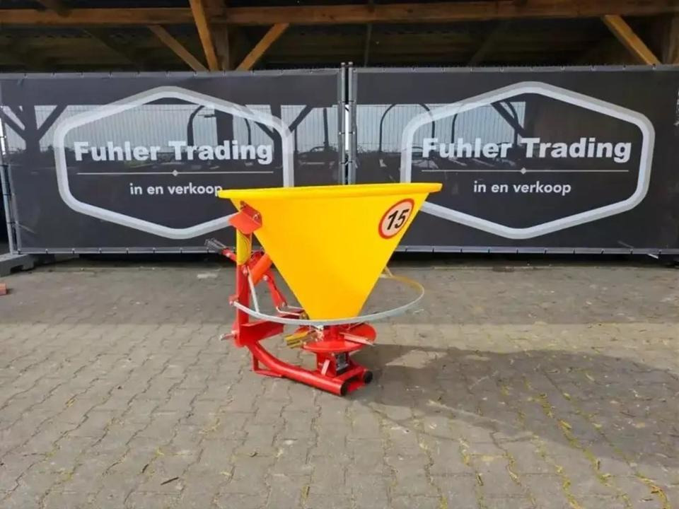 Jarmet Salzstreuer / Düngerstreuer 200 Liter für Kleintraktor - Sararita: Foto 1 Jarmet Salzstreuer / Düngerstreuer 200 Liter für Kleintraktor - Sararita: Foto 1