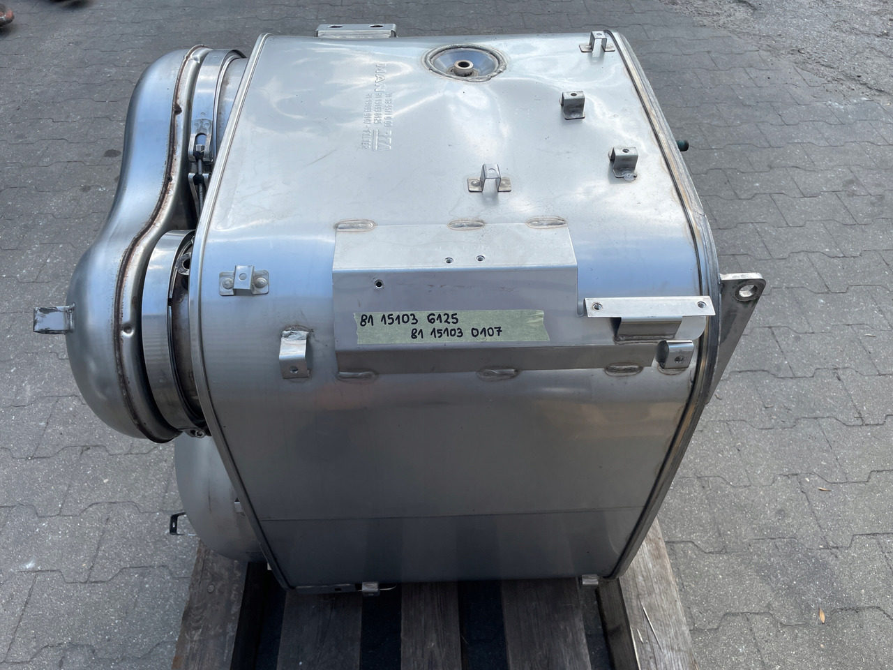 KATALIZATOR MAN TGX TGS EURO 6 DPF TŁUMIK WYDECH 81151036125 - Convertor catalitic: Foto 2 KATALIZATOR MAN TGX TGS EURO 6 DPF TŁUMIK WYDECH 81151036125 - Convertor catalitic: Foto 2