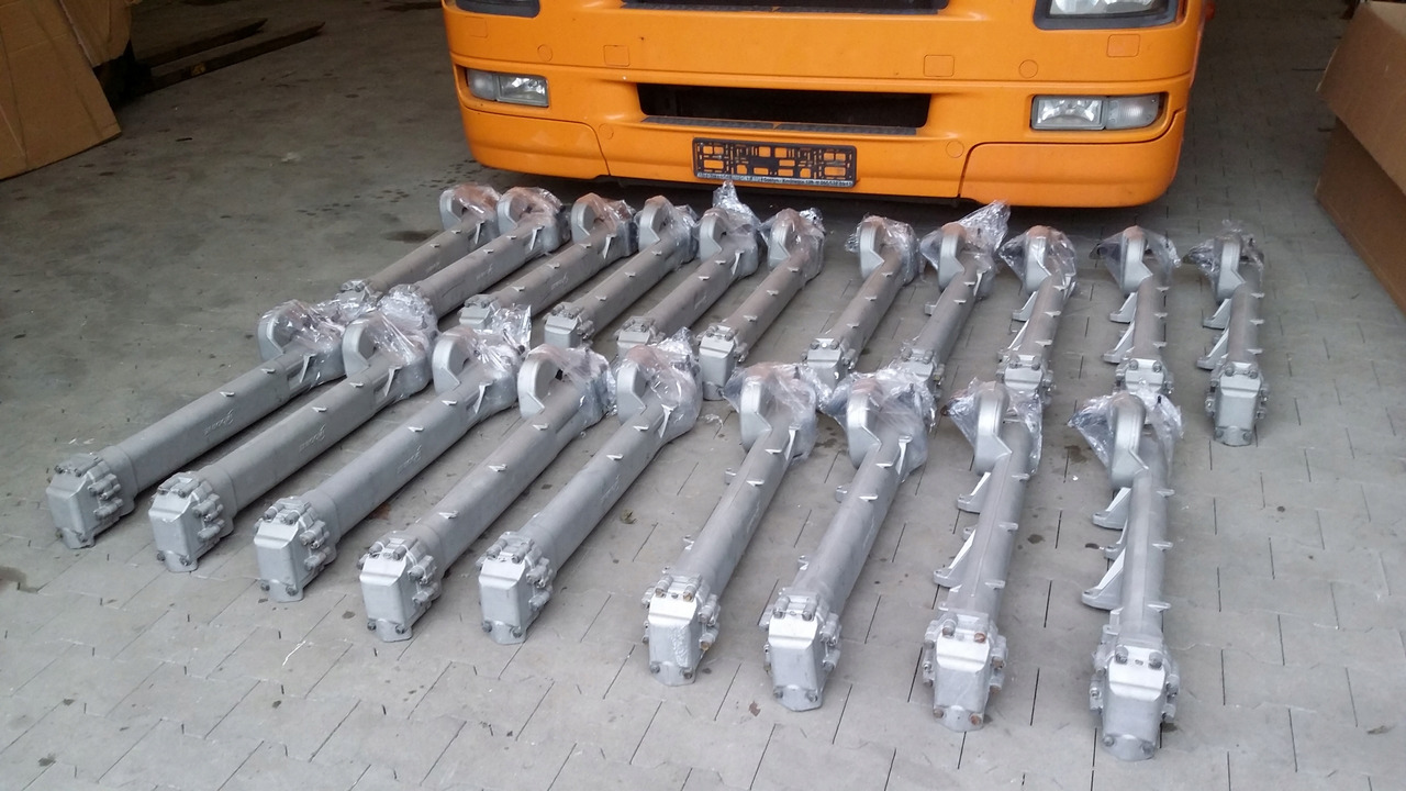 MAN F2000 TGA EGR TGX RECYRKULATOR D20,D26,D28 - Răcitor EGR pentru Camion: Foto 4 MAN F2000 TGA EGR TGX RECYRKULATOR D20,D26,D28 - Răcitor EGR pentru Camion: Foto 4