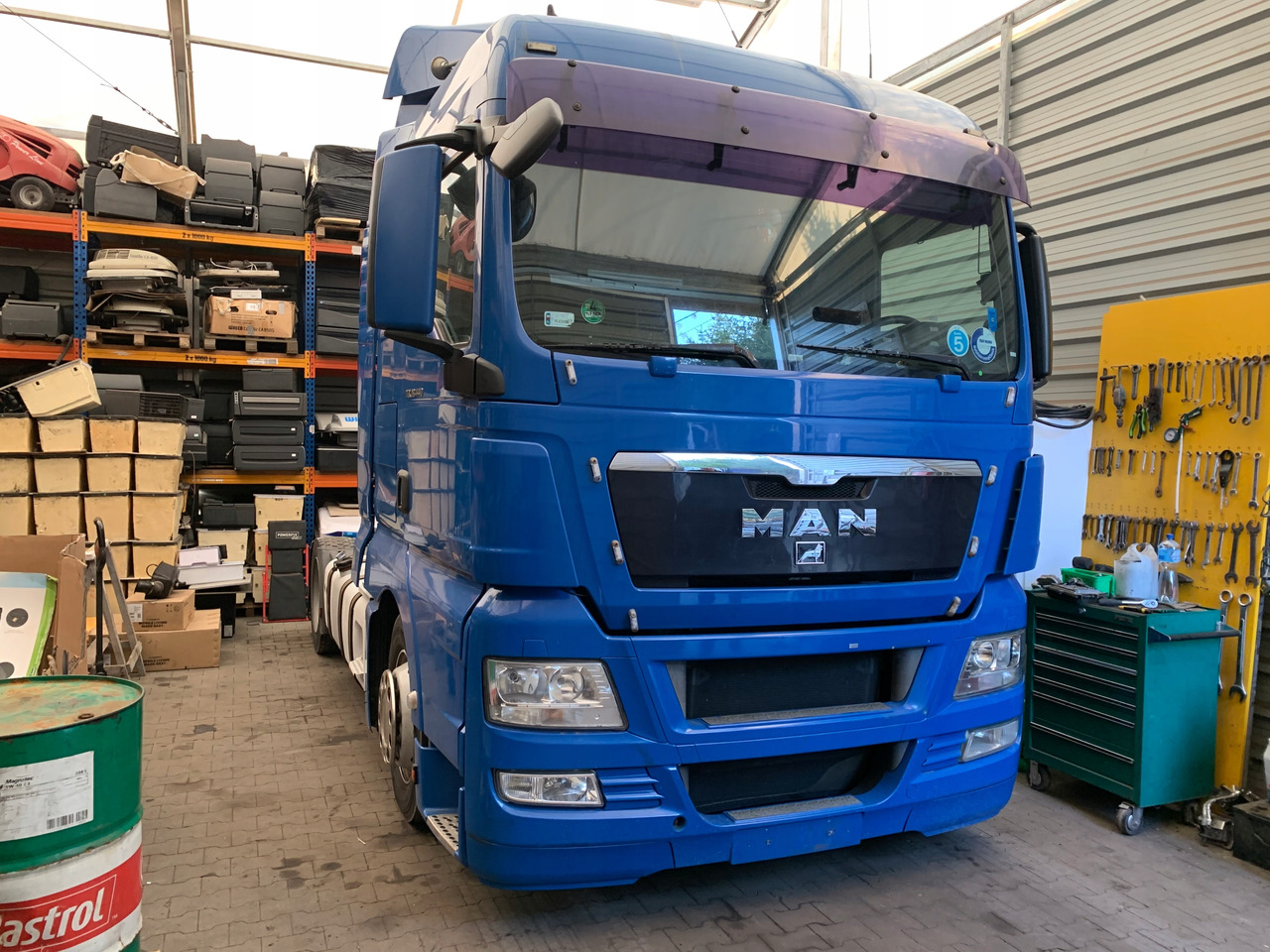 MASKA ATRAPA GRILL POLIK OWIEWKA MAN TGX - Capotă pentru Camion: Foto 3 MASKA ATRAPA GRILL POLIK OWIEWKA MAN TGX - Capotă pentru Camion: Foto 3