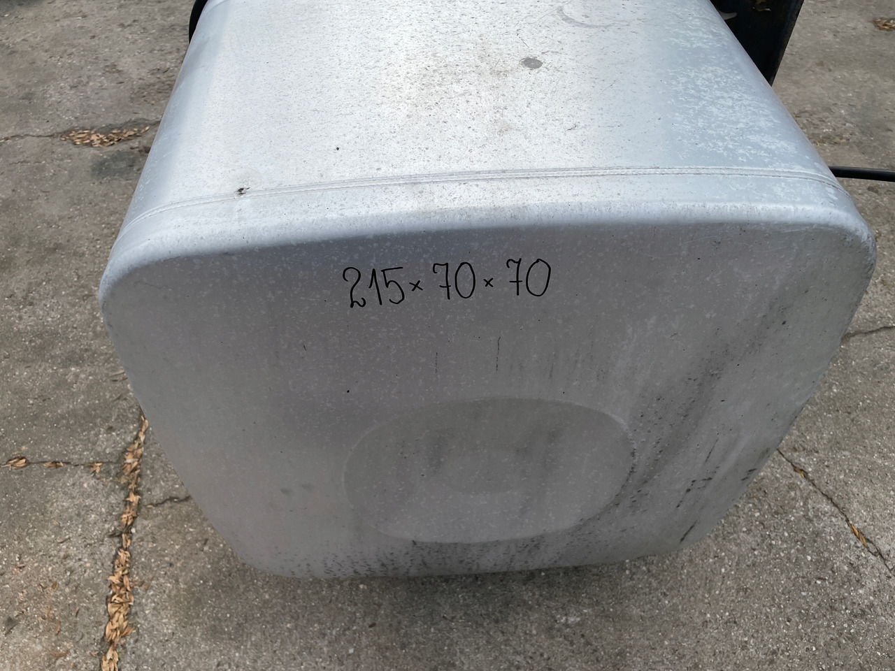 ZBIORNIK PALIWA MAN TGX TGS TGX3 TG3 910 L 81122016846 - Rezervor combustibil pentru Camion: Foto 4 ZBIORNIK PALIWA MAN TGX TGS TGX3 TG3 910 L 81122016846 - Rezervor combustibil pentru Camion: Foto 4