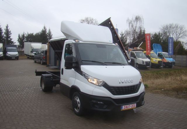 Iveco DAILY 35 C 15 3.5T 4.60M 3.5T NA HAKU CLIMATRONIC - Autoutilitară basculantă: Foto 3 Iveco DAILY 35 C 15 3.5T 4.60M 3.5T NA HAKU CLIMATRONIC - Autoutilitară basculantă: Foto 3
