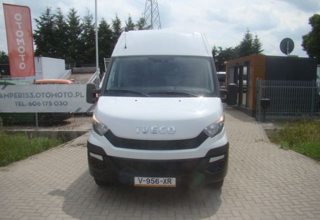 Iveco DAILY 35 C 15 MAXI BLIŹNIAKI 3.5T - Dubă: Foto 3 Iveco DAILY 35 C 15 MAXI BLIŹNIAKI 3.5T - Dubă: Foto 3