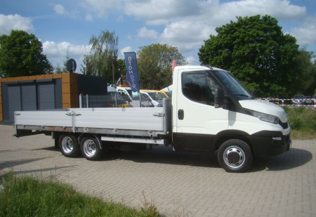 Iveco DAILY 40 C 17 3.0TDI CLIXSTAR PRAWOJAZDY E DO B 3400KGŁADOWNOŚCI - Autoutilitară cu platformă: Foto 5 Iveco DAILY 40 C 17 3.0TDI CLIXSTAR PRAWOJAZDY E DO B 3400KGŁADOWNOŚCI - Autoutilitară cu platformă: Foto 5