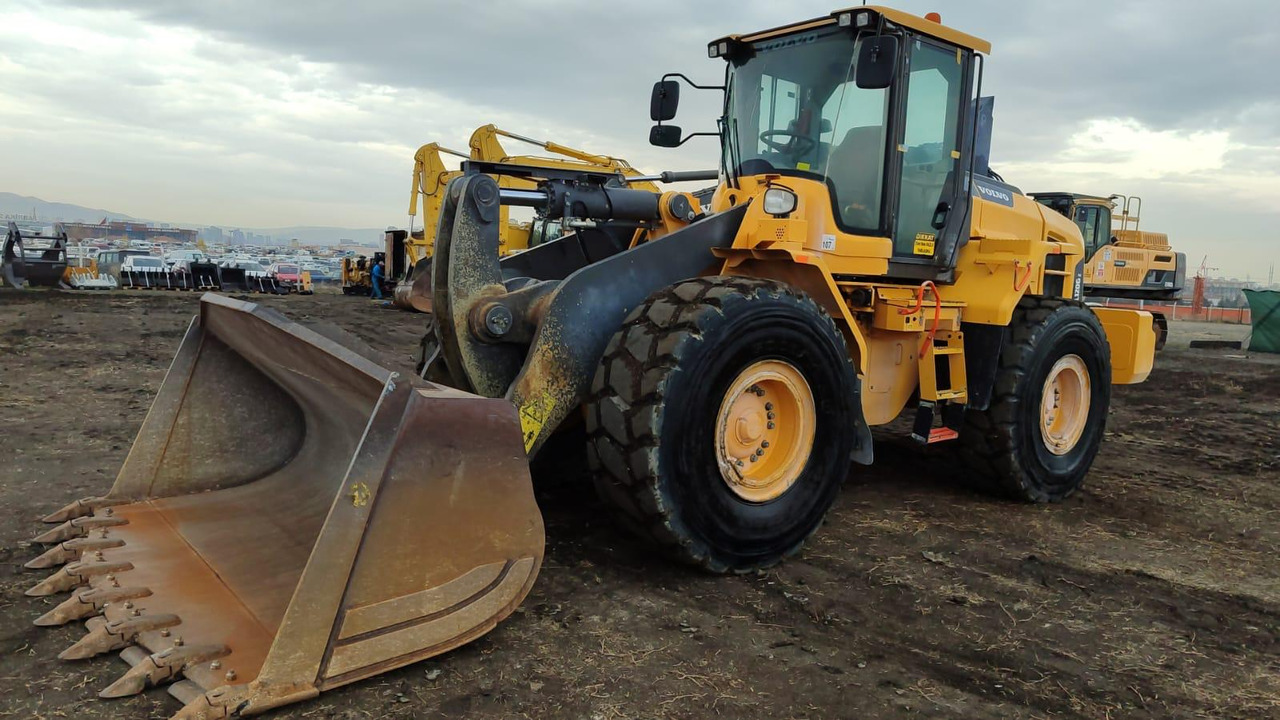 Volvo L120G Z - Încărcător frontal pe pneuri: Foto 2 Volvo L120G Z - Încărcător frontal pe pneuri: Foto 2