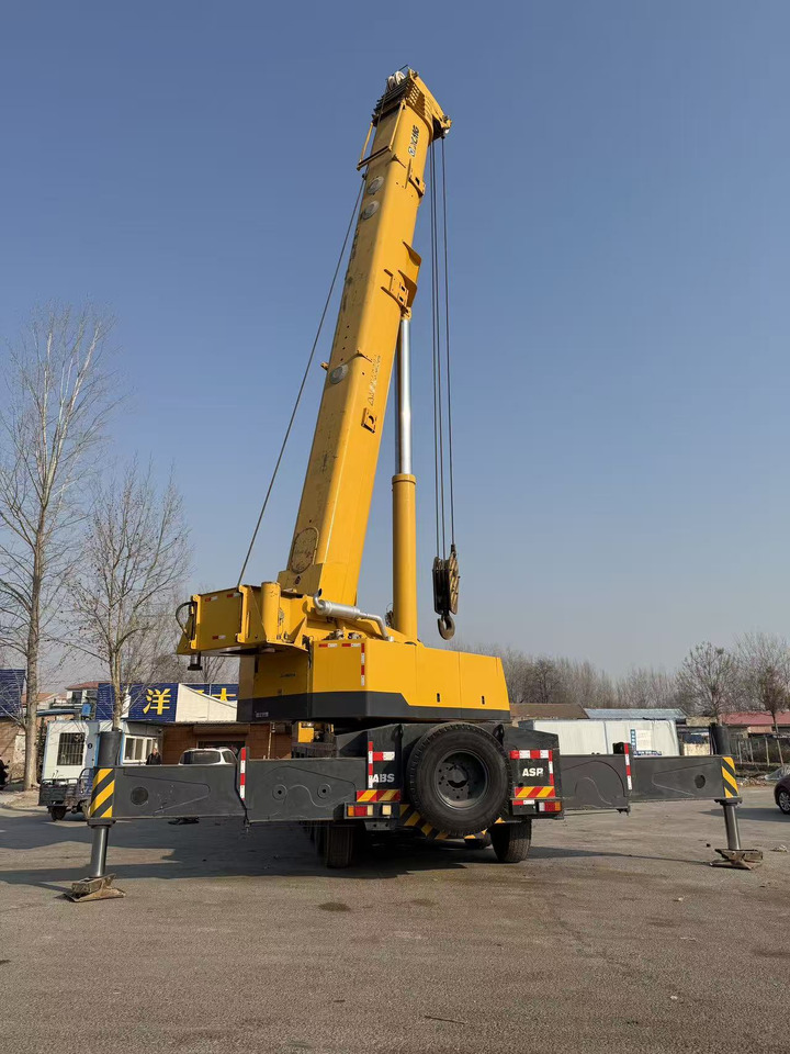 XCMG 200 TON QAY200 Truck Crane - Automacara: Foto 3 XCMG 200 TON QAY200 Truck Crane - Automacara: Foto 3