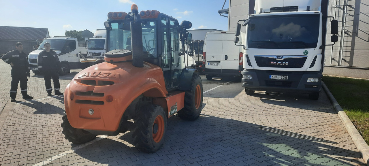 AUSA C350HX 4 Closed Cabin All Wheel Drive - Stivuitor diesel: Foto 4 AUSA C350HX 4 Closed Cabin All Wheel Drive - Stivuitor diesel: Foto 4