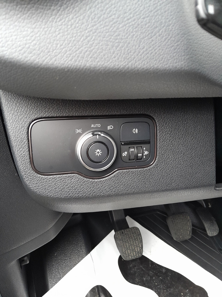 MERCEDES-BENZ Sprinter - Autoutilitară cu platformă: Foto 5 MERCEDES-BENZ Sprinter - Autoutilitară cu platformă: Foto 5